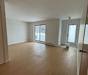 Grand 4 ½ à louer – 1083 chemin Du Sault, Saint-Romuald (Lévis) - Photo 1