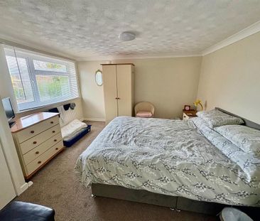 2 bedroom semi-detached house to rent - Photo 2