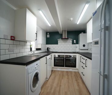 15 College Road - Photo 2