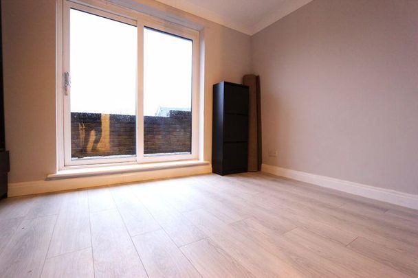 2 bedroom house to rent - Photo 1