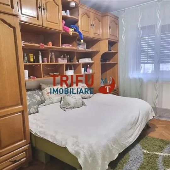 Ofertă de Închiriere Apartament 3 Camere, Zona Cloșca - Fotografie 1