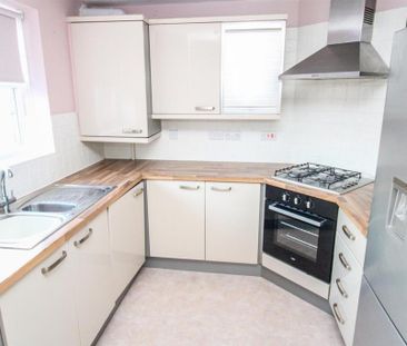 2 bedroom flat to rent - Photo 6