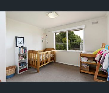 7 Mountbatten Street, Grovedale, Vic 3216 - Photo 5
