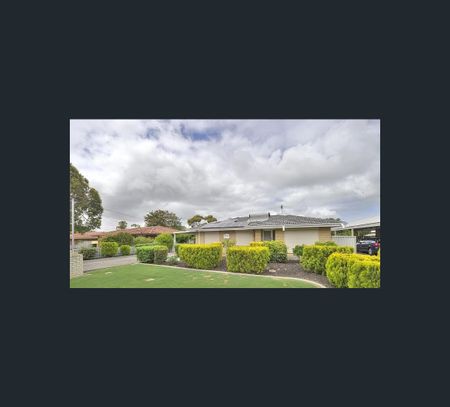 37 KIMBERLEY DRIVE, Secret Harbour, WA 6173 - Photo 2