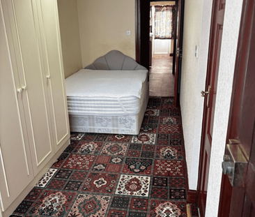 House share to rent - Photo 1