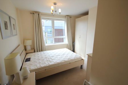 2 bedroom apartment to rent - Photo 3