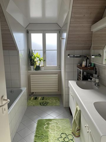 Gemütliche Dachwohnung mit Cheminée - Photo 3