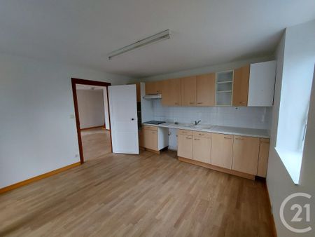 Location Maison 3 pièces 91m² EBREUIL 03450 - Photo 3