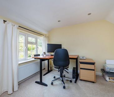 4 bedroom detached house to rent - Photo 3