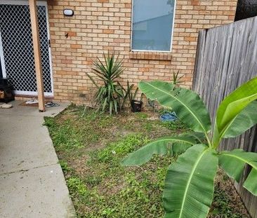 Freshly Renovated 2-Bedroom Unit with Private Front & Back Gardens ... - Photo 1