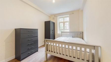 4 bedroom apartment to rent - Photo 2