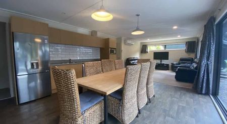 Furnished 4-Bedroom Home in Quiet Cul-de-Sac - Photo 3