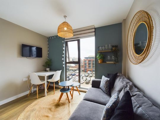 Studio to rent - Photo 1