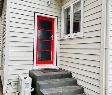 Easy living in top location - Photo 6