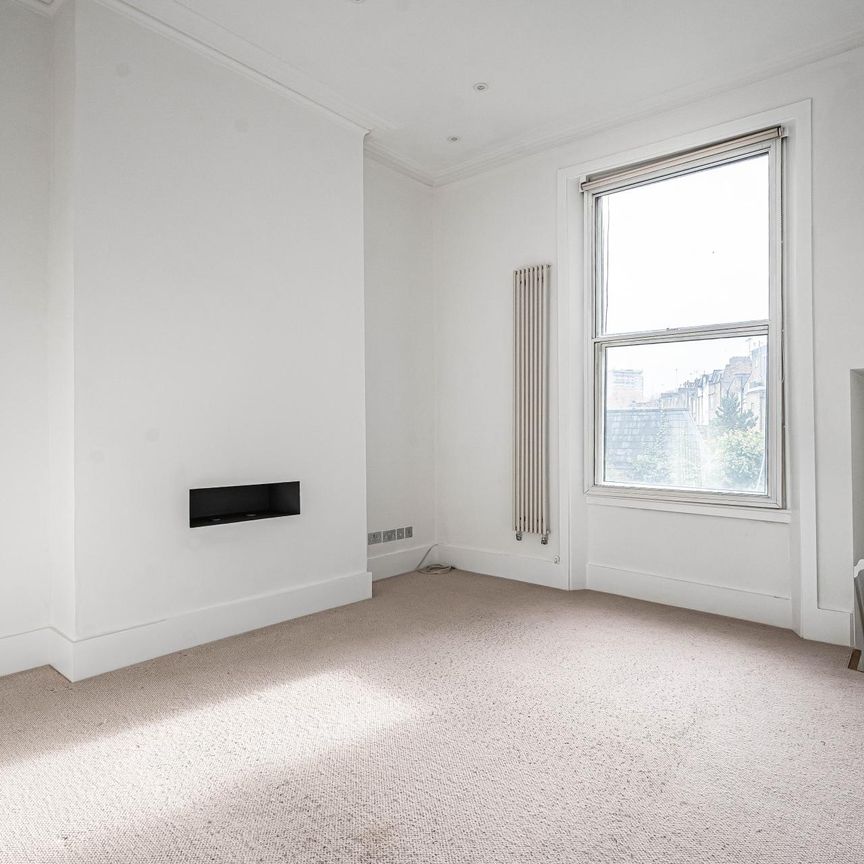 Elgin Avenue - Photo 1