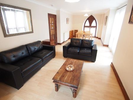 Caledonian Court, First Floor, AB11 - Photo 2