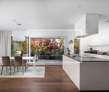 Luxuriöse 4.5-Zimmer-Gartenwohnung mit privatem Gartenparadies und ... - Photo 3