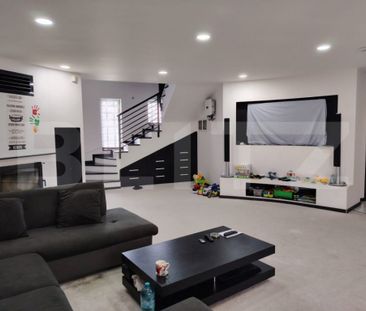 Casa de inchiriat, cu 7 camere, 390 mp, zona Sud - Fotografie 3