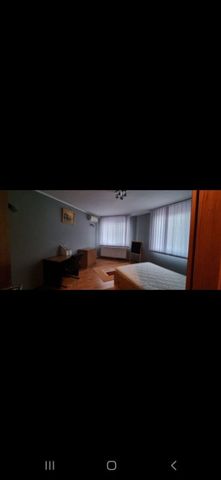 Vila 5 camere , zona Brancoveanu - Fotografie 4