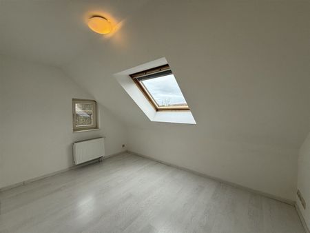 Landelijk gelegen driegevelwoning - Foto 3