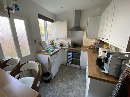 5 bedroom detached house to rent - Photo 5