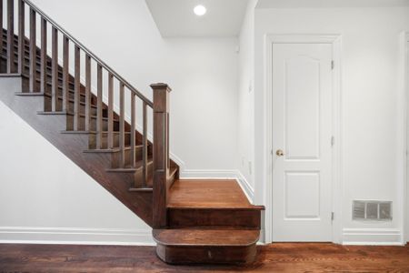 For Lease - 246 Walmer Road, Toronto, Ontario - Photo 5