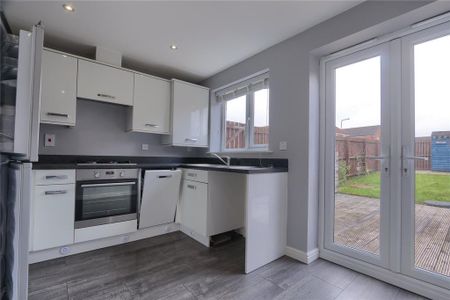 3 bedroom end of terrace house to rent - Photo 5