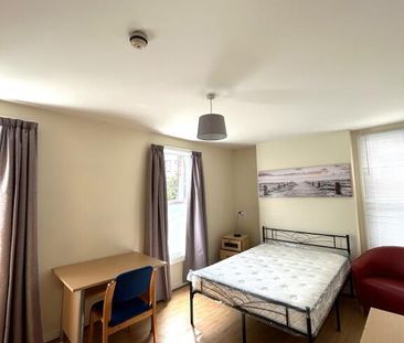 29 Malone Place, Off Lisburn Road, Belfast, BT12 5FD - Photo 2
