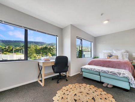 Welcome to 232 Main Road, Tawa - Photo 5