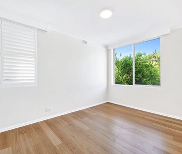 Situated on Avalon headland with Ocean Views – Steps from Avalon Beach - Photo 2