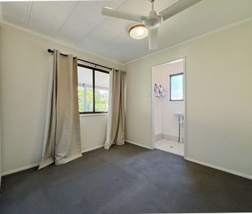 THREE BEDROOM FAMILY HOME - Photo 5