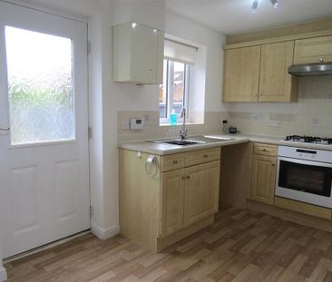 1 bedroom mews to rent - Photo 5