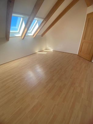 Biete herrliche 4 Zimmer- Landhaus-Wohnung gegen Mithilfe (Bezah) - Photo 1