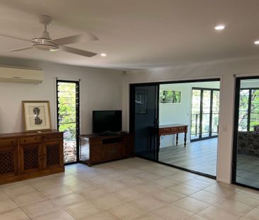 Great Apartment Close to Everthing - Photo 2