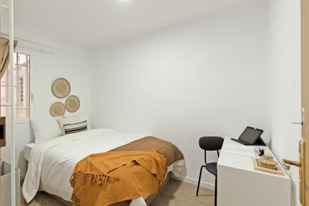 Carrer de Vicent Brull, Valencia, Valencian Community 46011 - Foto 2