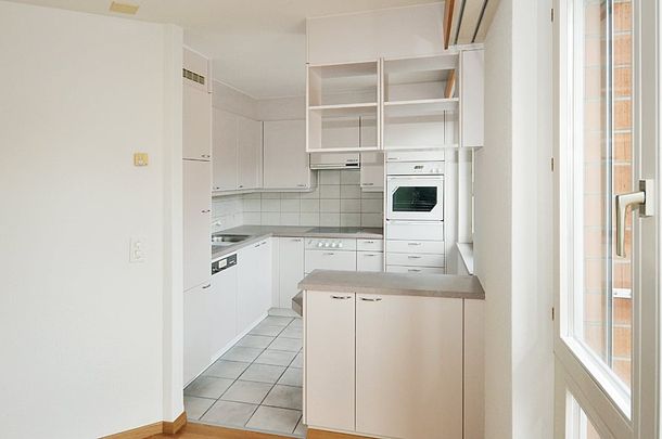 "Schönes und grosse Wohnung mit Cheminée!" - Foto 1