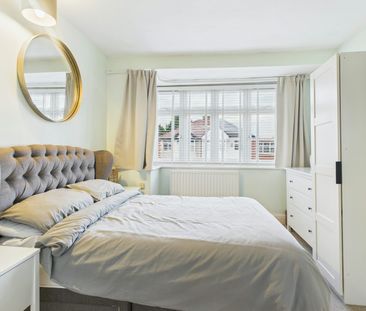 Semi-detached house to rent on - Photo 5