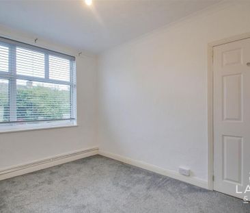 2 bedroom maisonette to rent - Photo 2