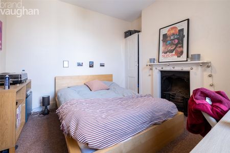 4 bedroom terraced maisonette to rent - Photo 3
