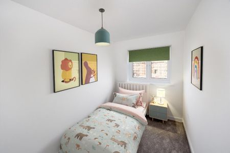 4 bedroom detached house to rent - Photo 4