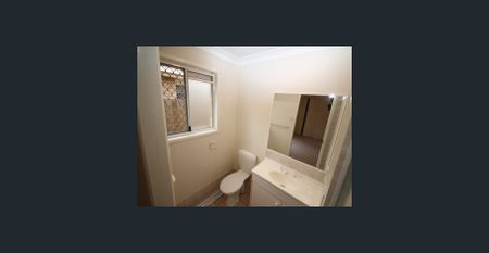 3 Bedroom Home in Sunnybank Hills - Photo 3