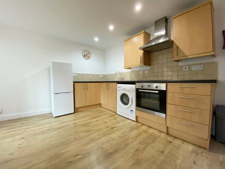 1 Bed Flat, Tyrrell House, LE3 - Photo 3
