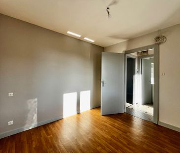 Location Appartement 2 pièces 35m² - Photo 2