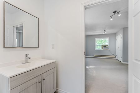 For Lease - 388 Palmerston Boulevard Unit# 2A, Toronto, Ontario - Photo 4