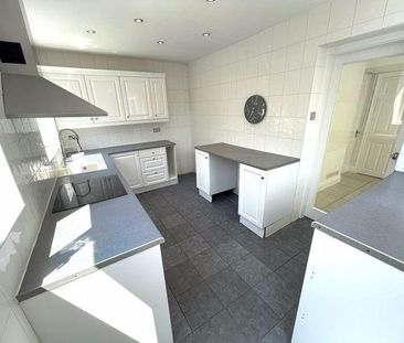 3 bedroom property to rent - Photo 1