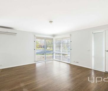 Location Location! - Photo 2