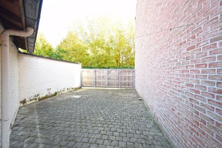 PITTORESK EN RUSTIG GELEGEN RUIME WONING CENTRUM RUMBEKE - Photo 2