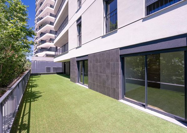 2 Bedroom Apartment with garden, Miraflores, Oeiras