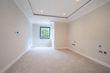 3 bedroom flat to rent - Photo 5