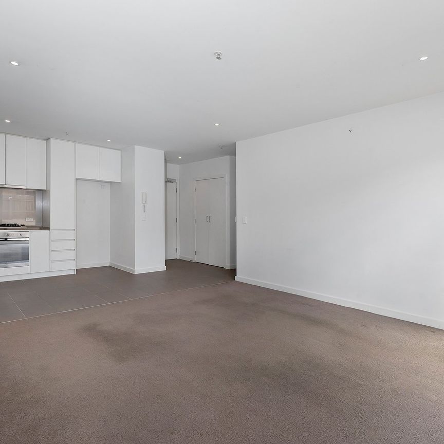 Thinking of selling? Contact our agent - Photo 1